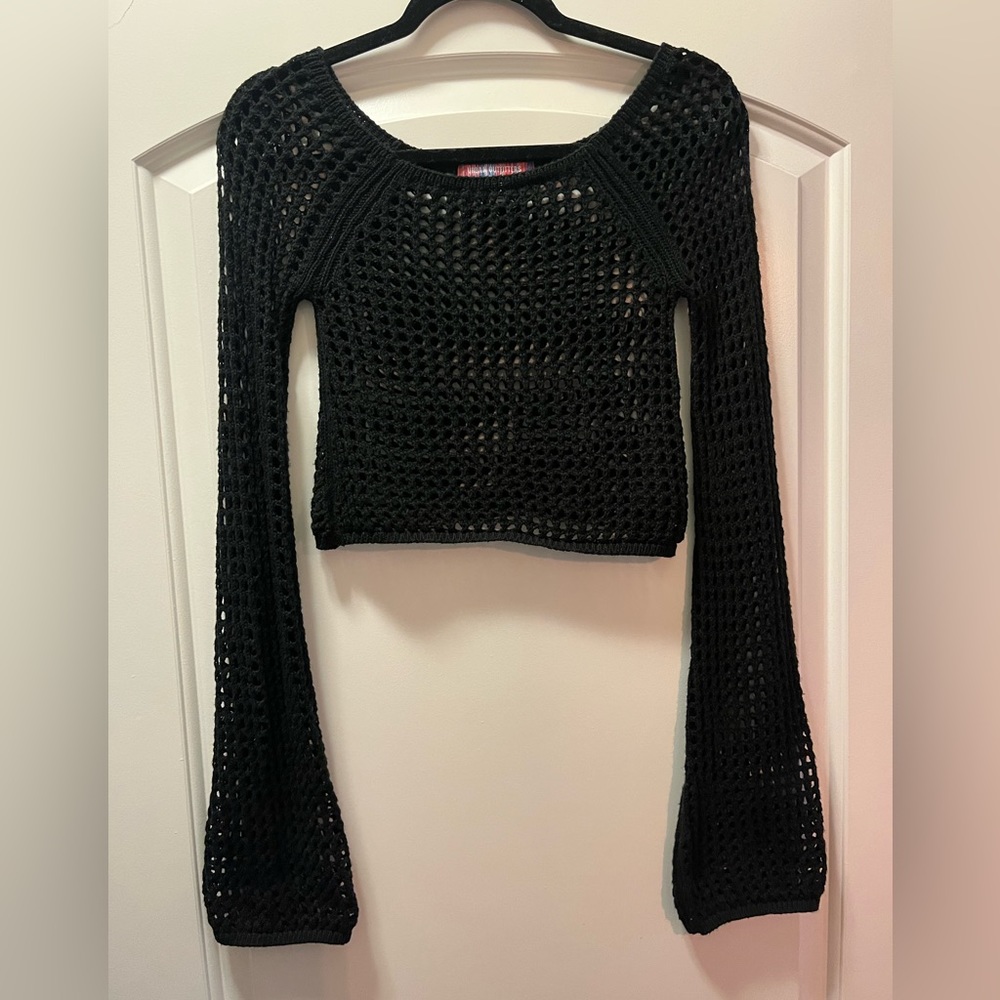 Urban Outfitters cropped sweater, size S, like new!